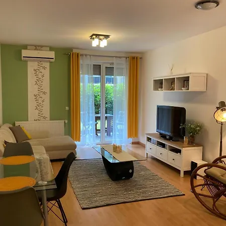 Pfeiffer House Apartament *
